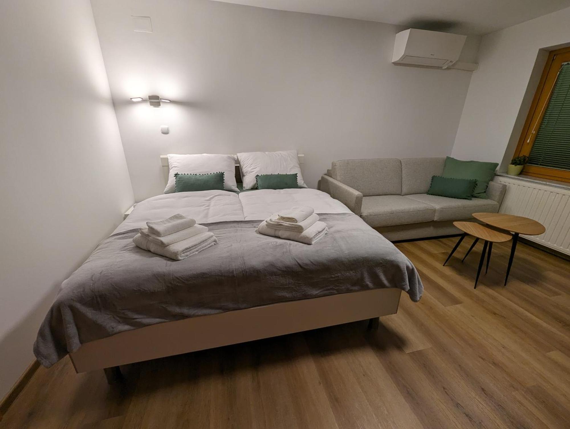 Studio Apartment Velis Radovljica Exteriör bild